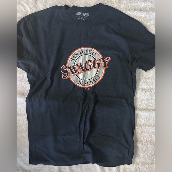 Breaking T, Navy Tee, Men’s Padres Theme, like new - Picture 1 of 2